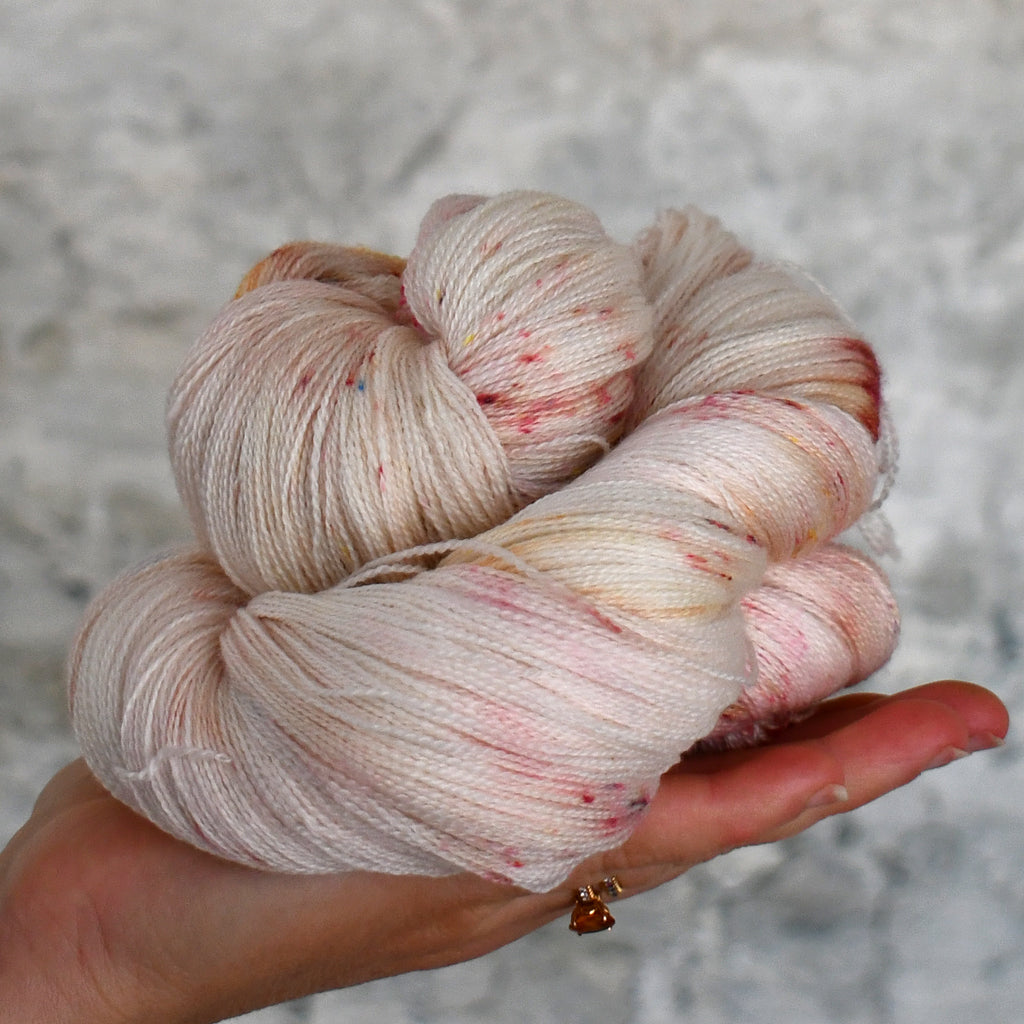 49003 Lush Lace 1200