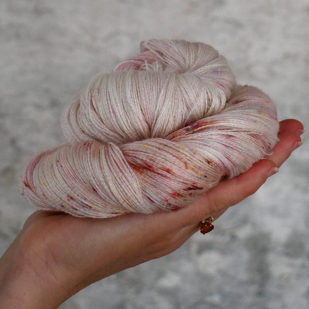 49004 Suri Silk Lace 1200