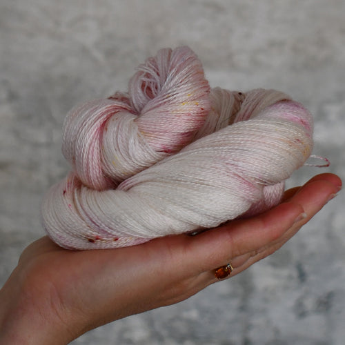 49013 Bright Lace