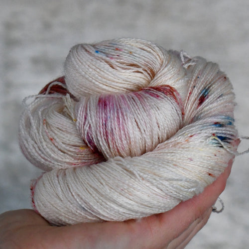 49021 BFL Silk Lace