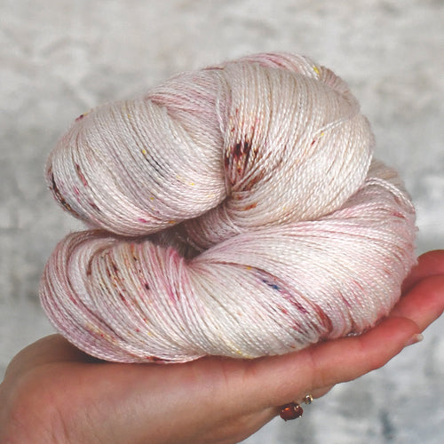49026 BFL Decadence Lace