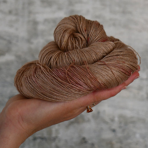 49029 Tranquil Lace