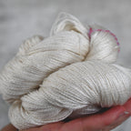 49031 Decadence Lace 600