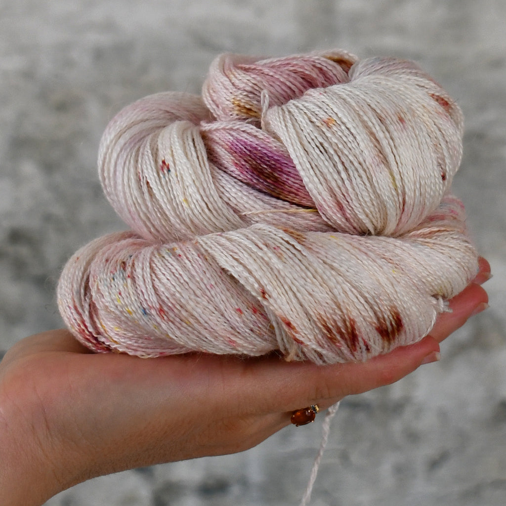 49036 Angel Lite Sparkle Lace