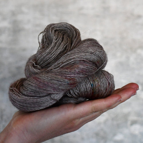 49045 Yak Singles Lace