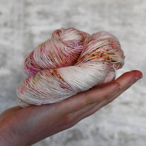 49046 Ultra Singles Lace