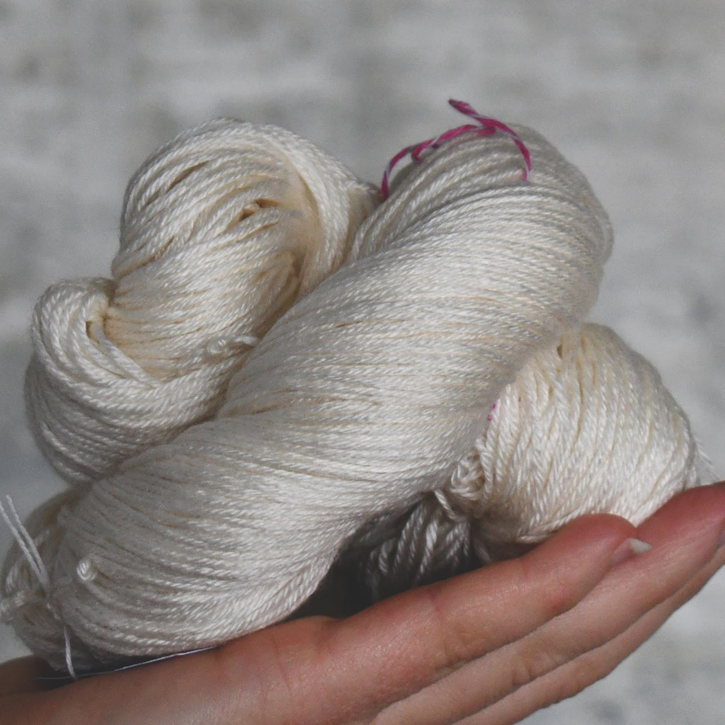 49132 BFL Decadence 4ply