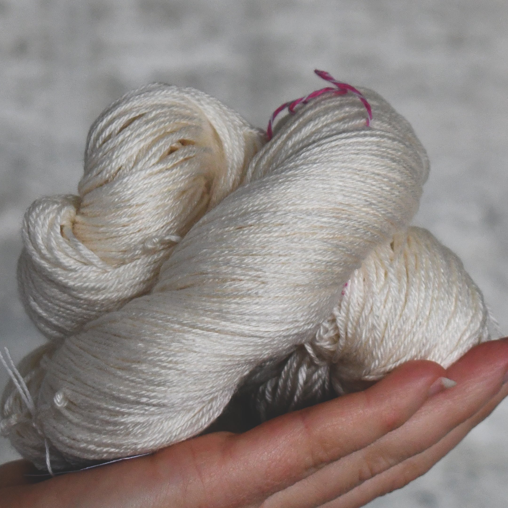 49132 BFL Decadence 4ply