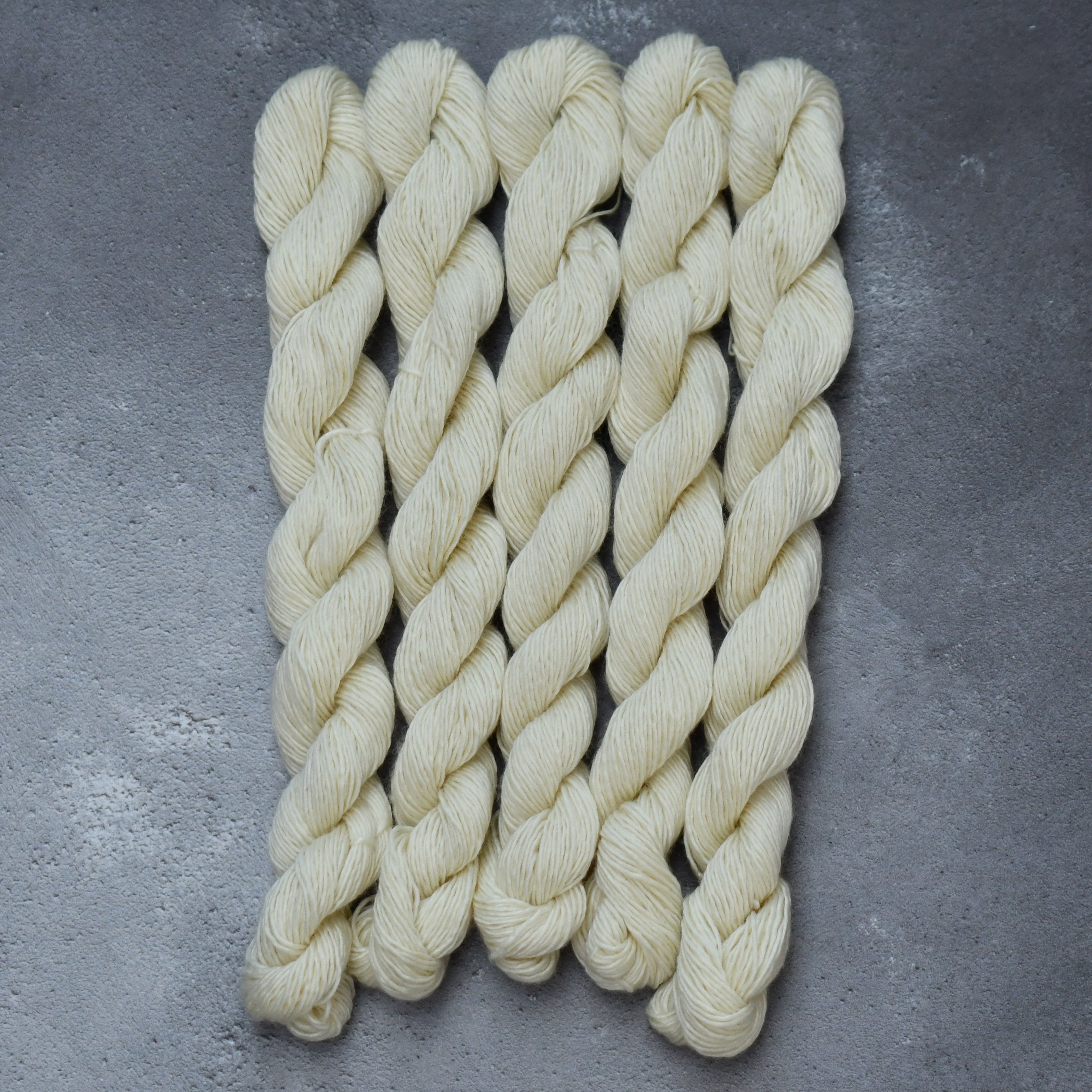 49157A Silky Singles HT