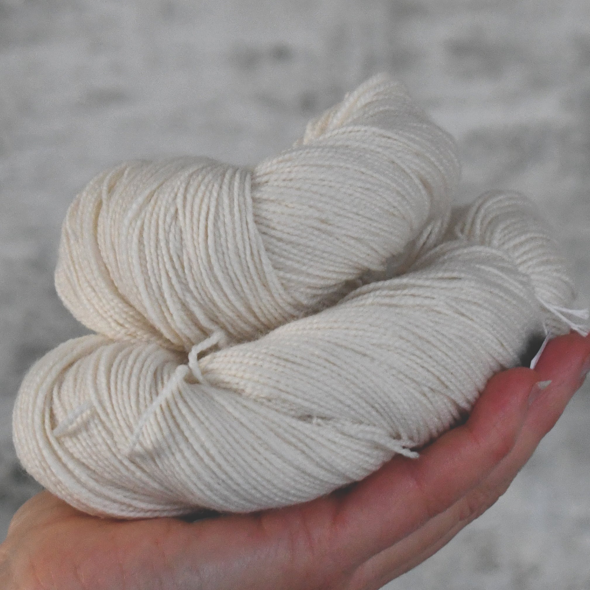 49180 Non-Superwash 4ply