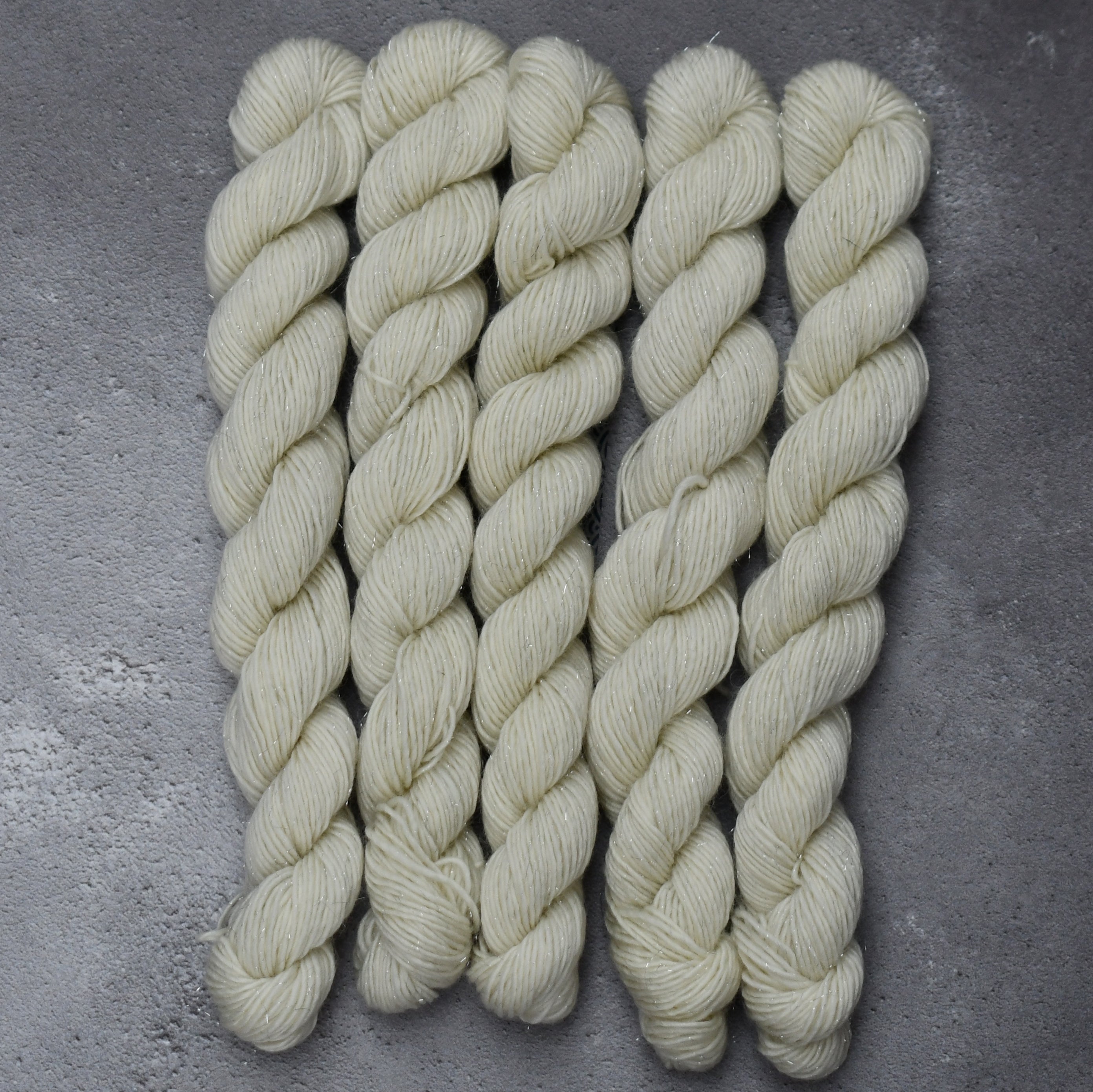 49184 Silver Sparkle Singles 4ply