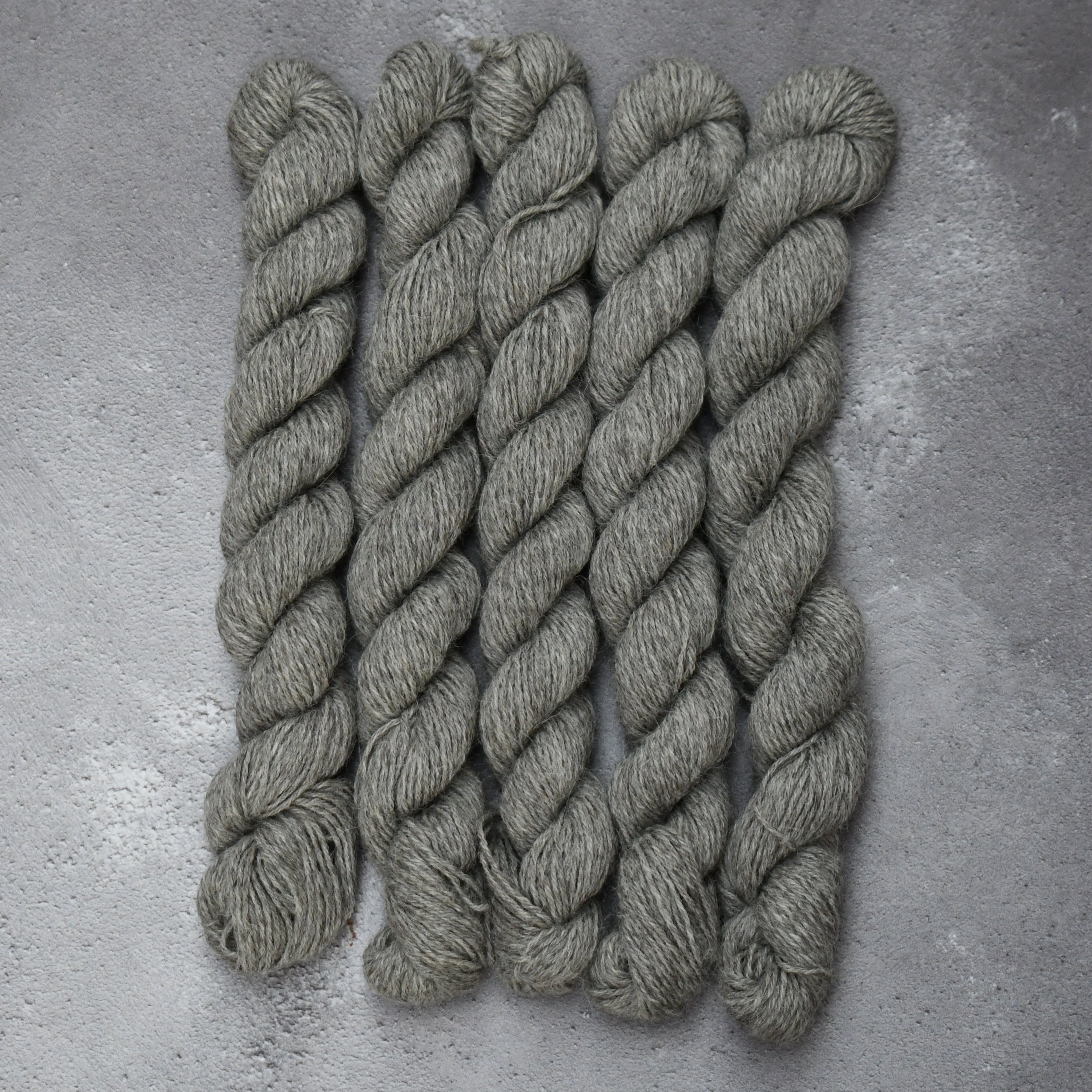 49196 Natural Grey Llama 4ply