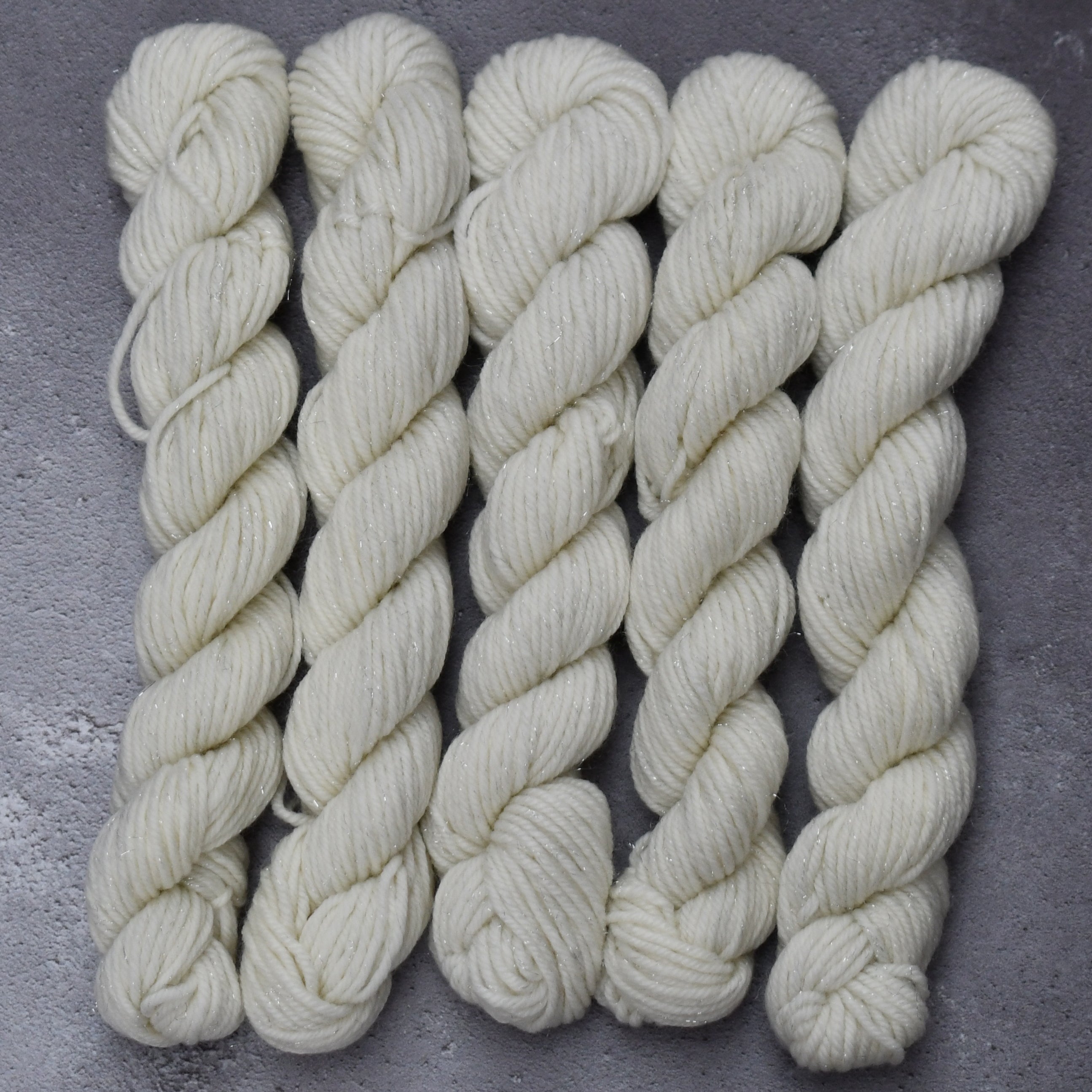 49234 SW Silver Sparkle DK