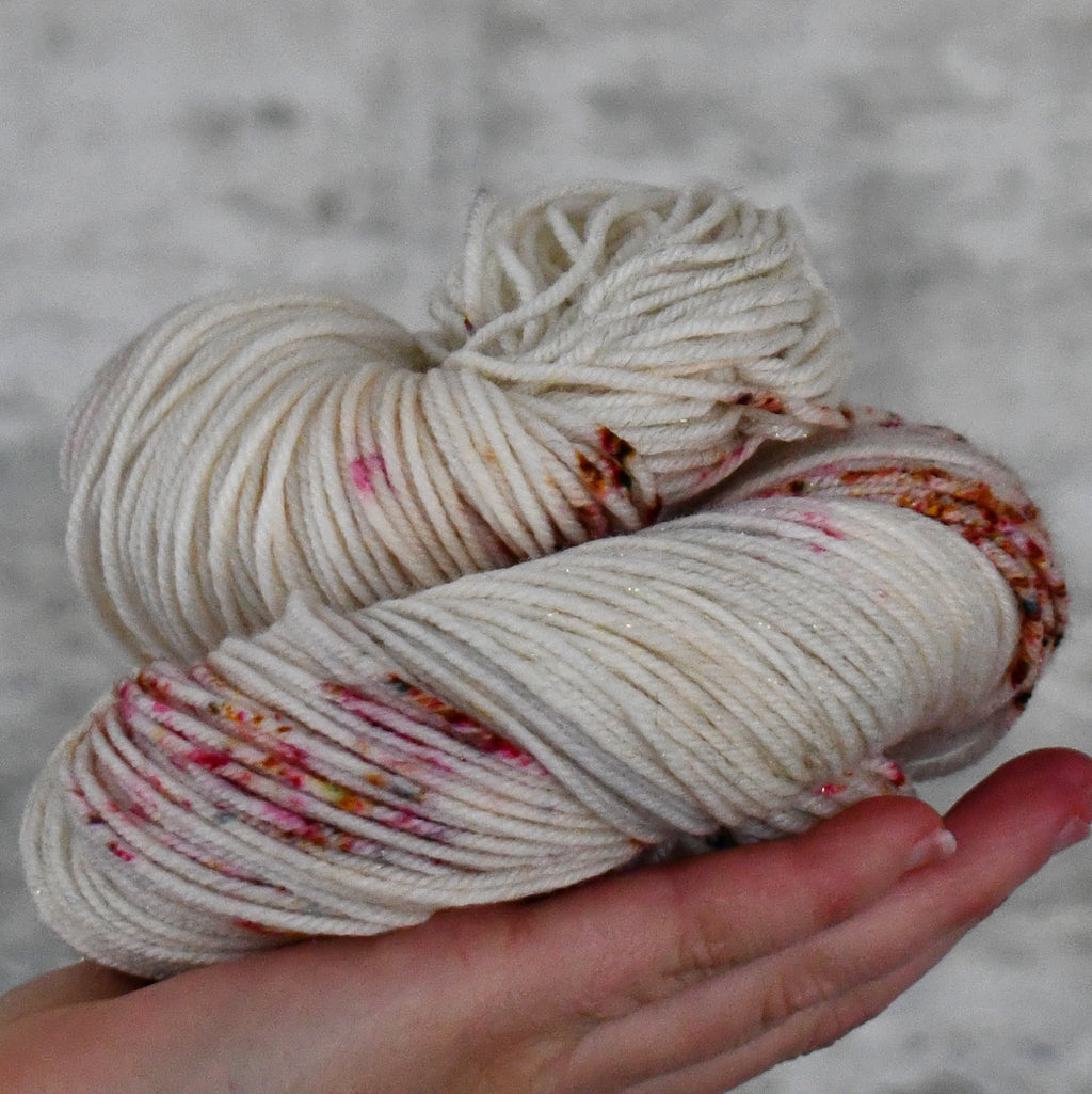 49249 Gold Sparkle DK SW